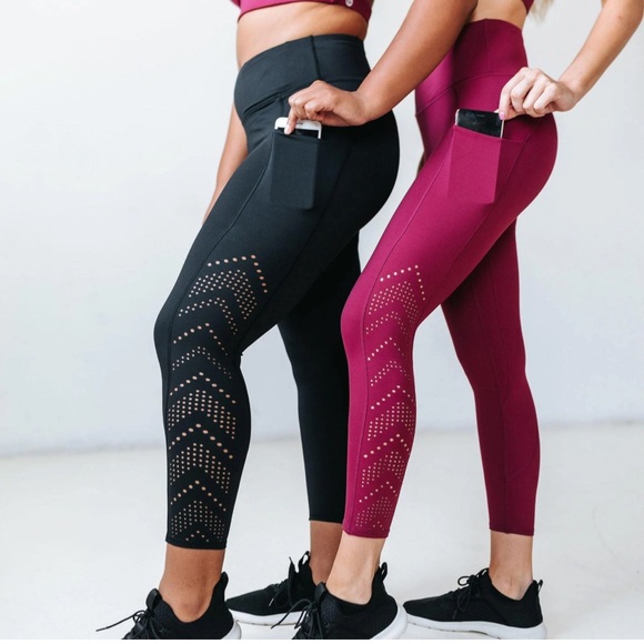 Senita Athletics Lux Denali Laser Cut Capris Gray S - Picture 4 of 9